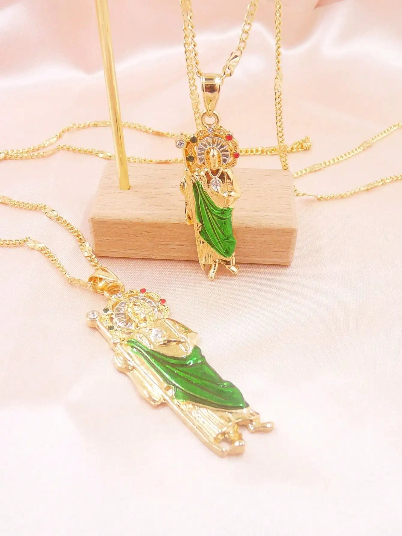 1 Piece 14K Gold Plated Green St. Judas St. Jude Pendant Necklace